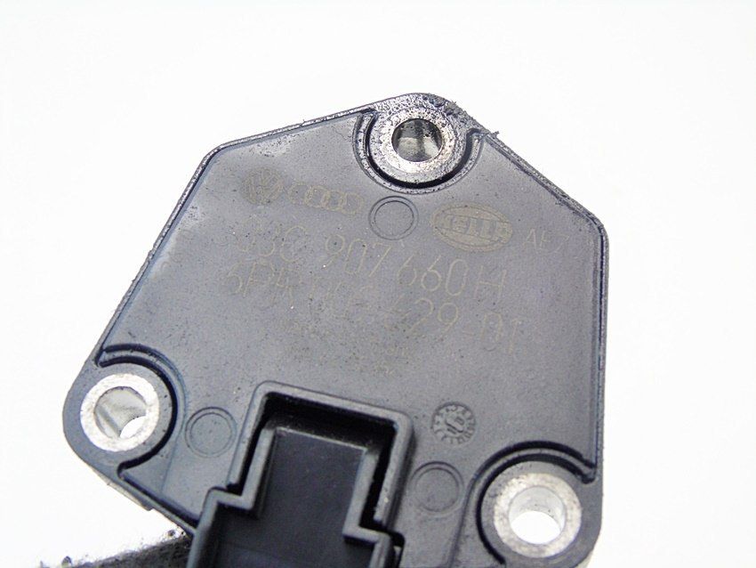 Czujnik Oleju 2.7 3.0 Tdi Audi A4 B8 A5 Q5 A6 A8