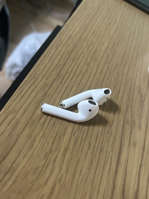 Airpods 2 Б/В 100% оригінал з коробкою