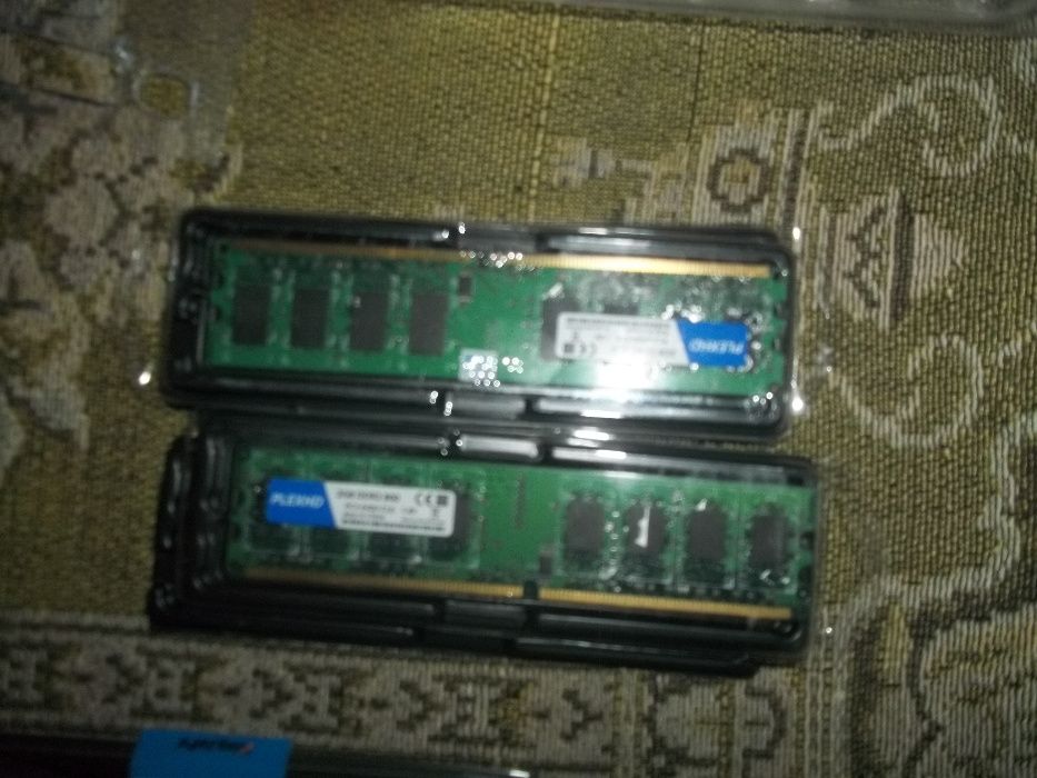 память DDR2 2 GB новая