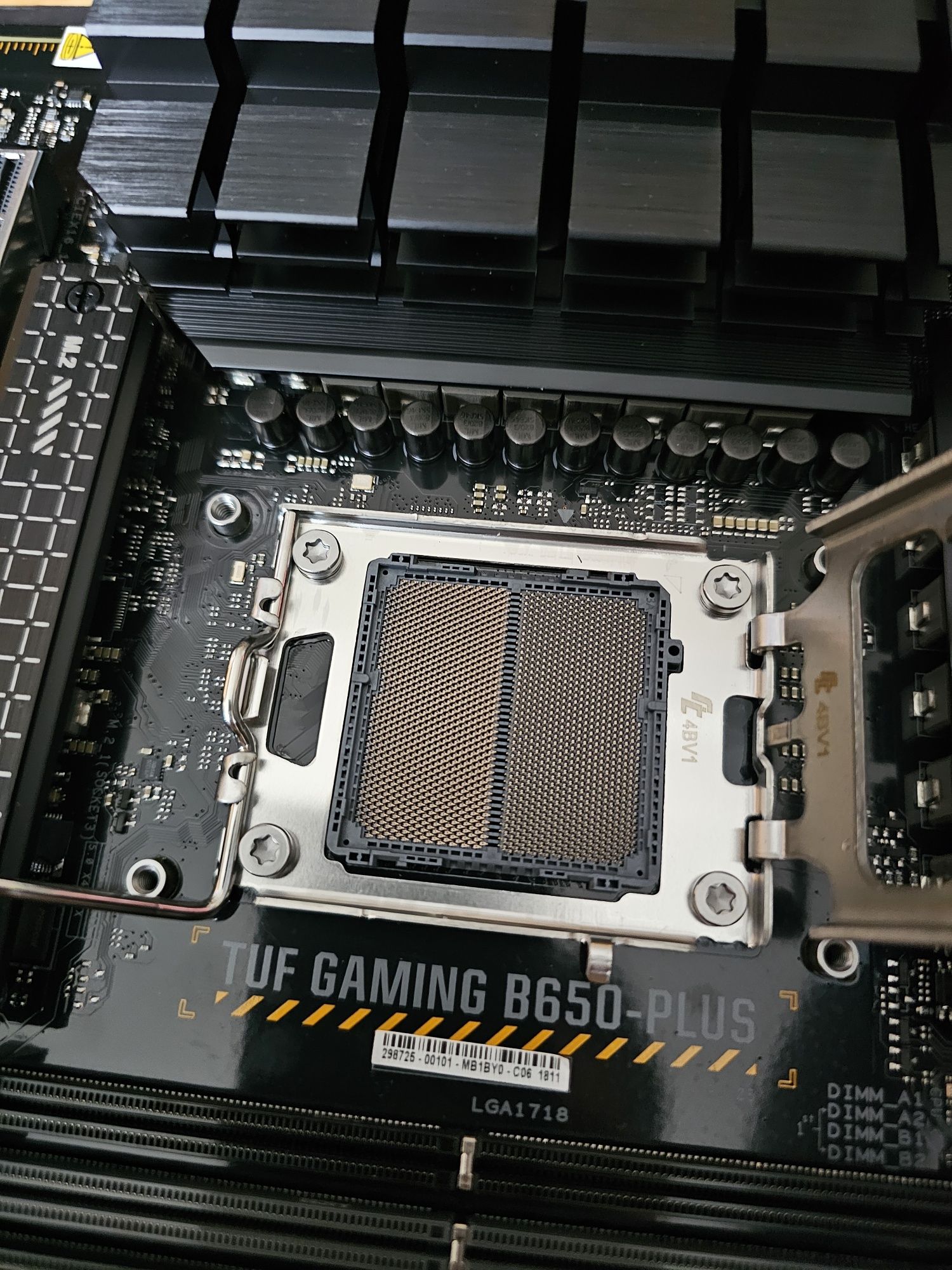 Płyta główna Asus B650-PLUS TUF Gaming AM5 socket Ryzen motherboard