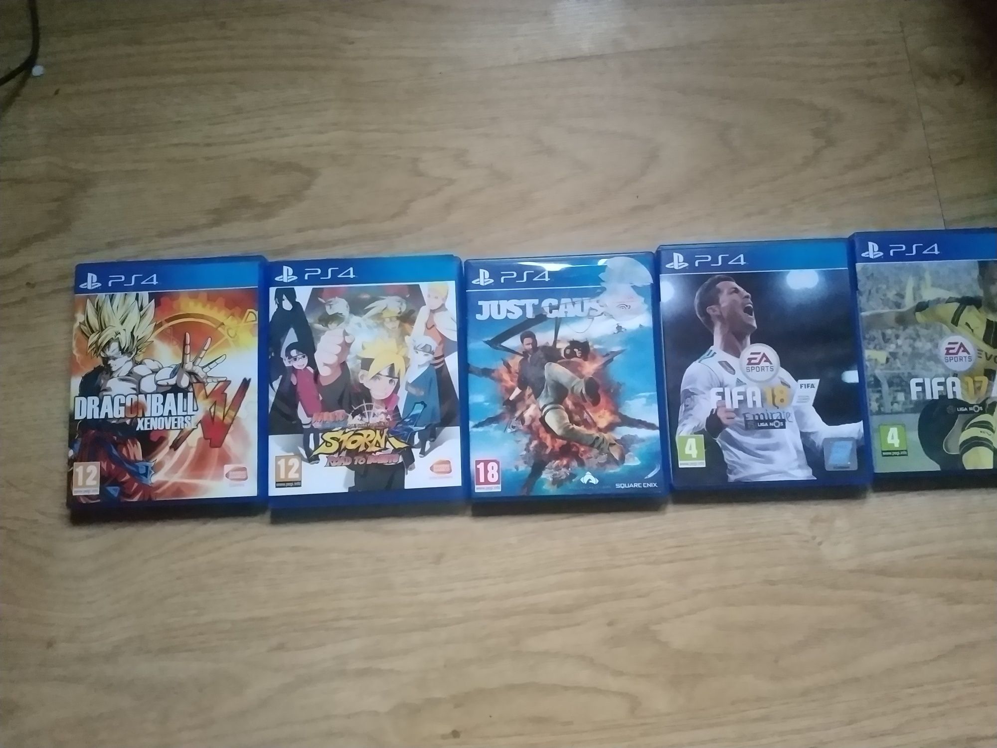 Vendo jogos PS4.