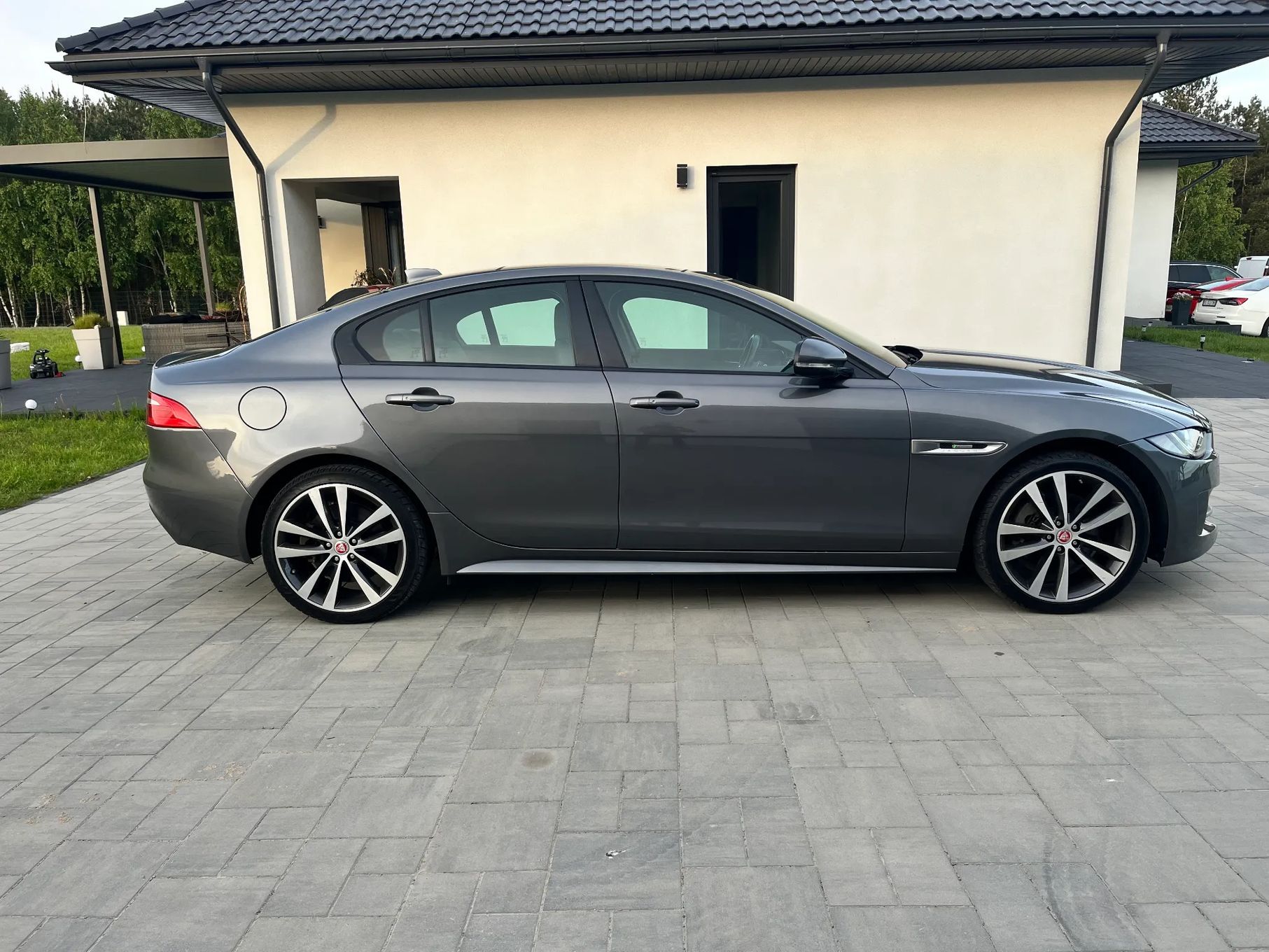 Jaguar XE R-SPORT, 4x4, Automat