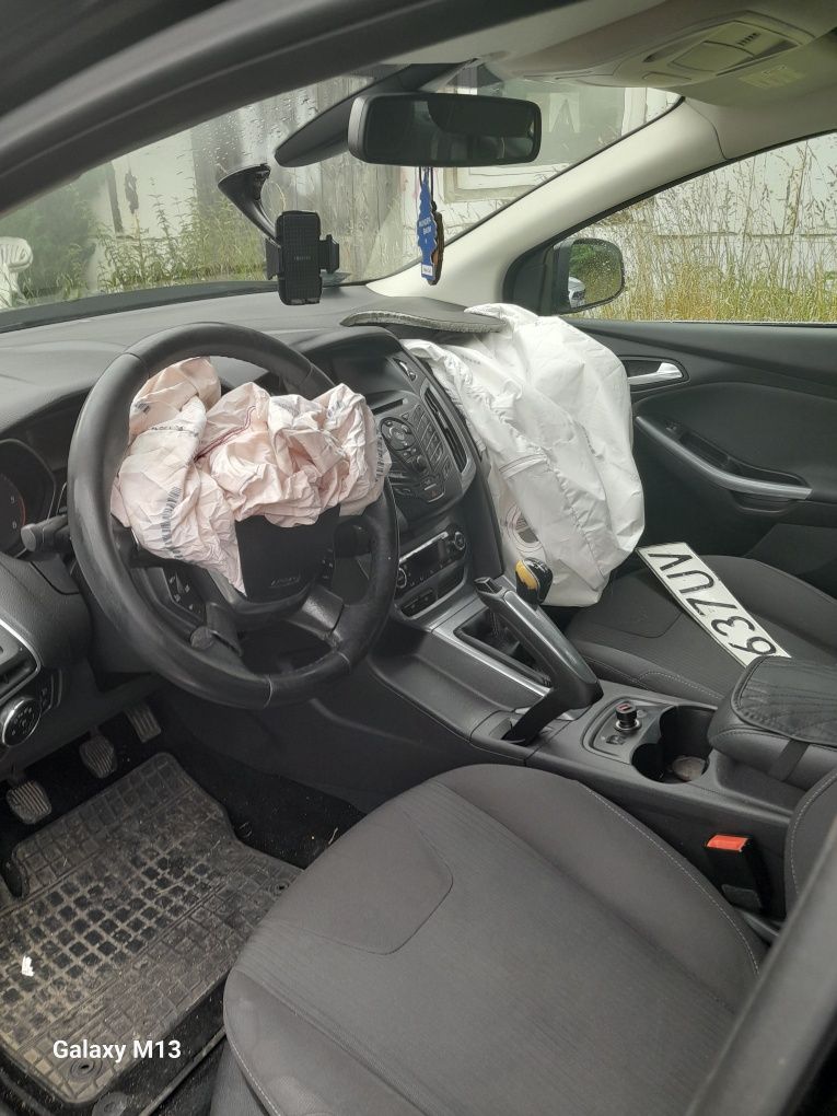 Sprzedam auto powypadkowe