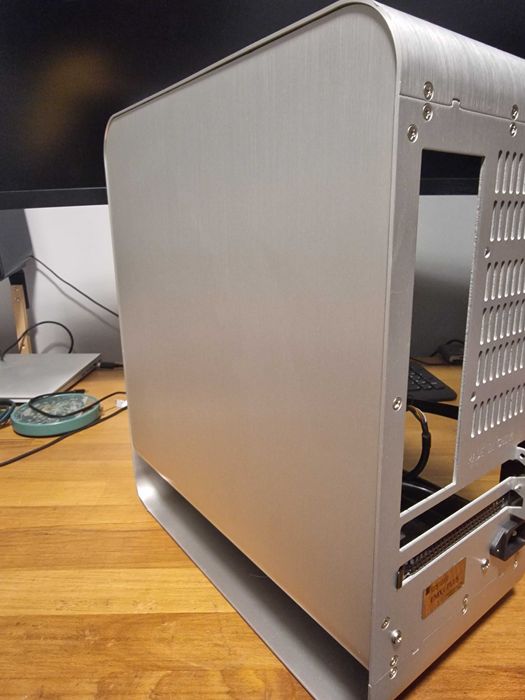 Obudowa mini itx jonsbo umx1