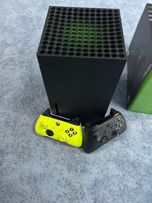 Konsola Xbox Series X 1TB