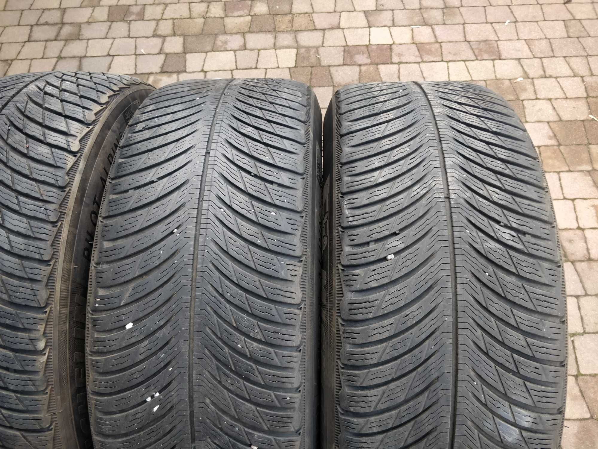 3089. Koła zimowe Audi A8 D3 5x112 ET40 235/55/17 2019r Michelin