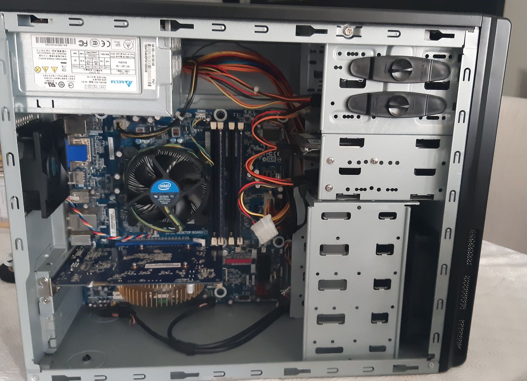 PC Desktop - I7 / 8 Gb RAM / SSD+HDD / EN9500GT