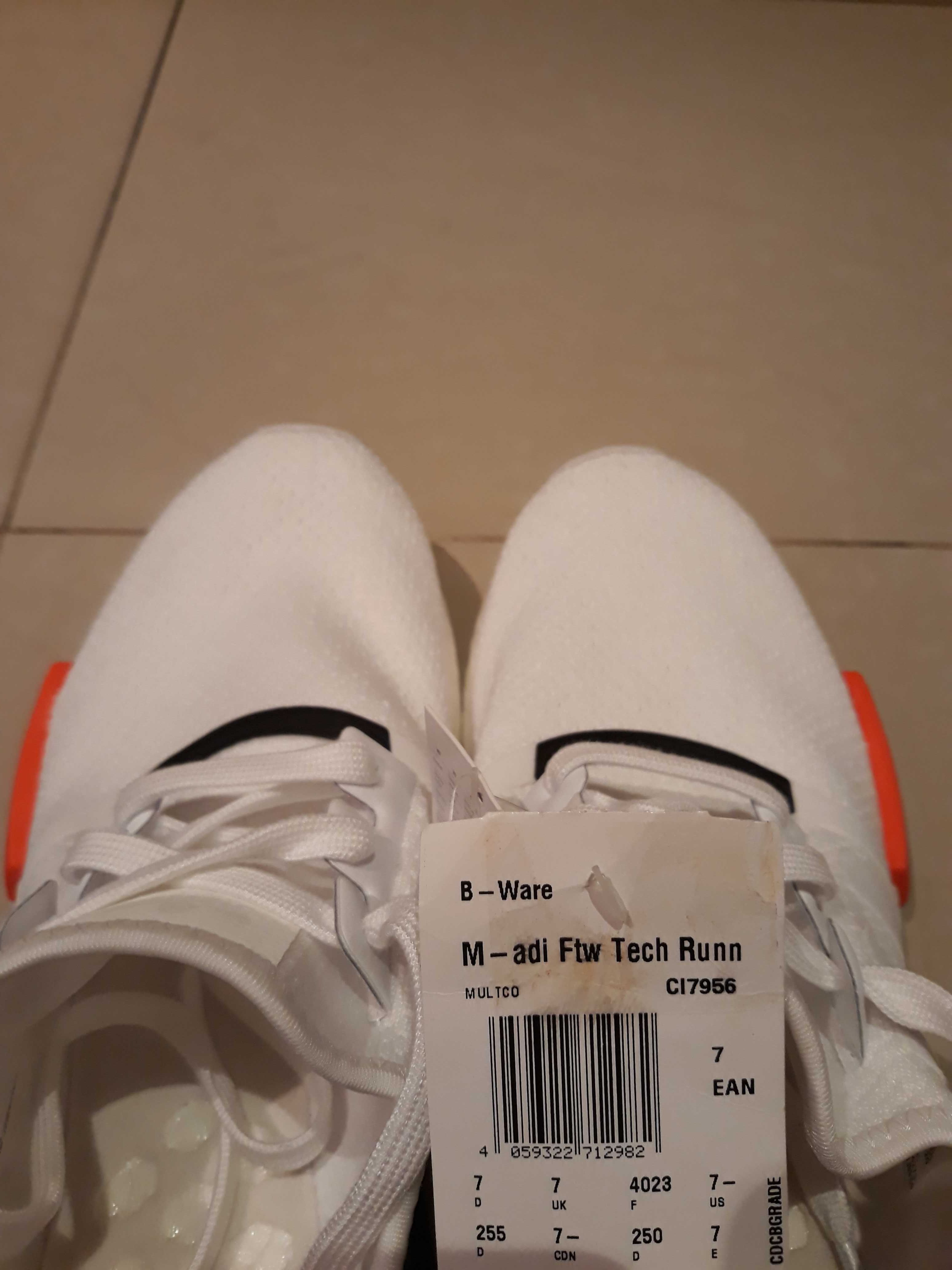 nowe oryginalne buty Adidas NMD R1 - roz. 40 i 2/3