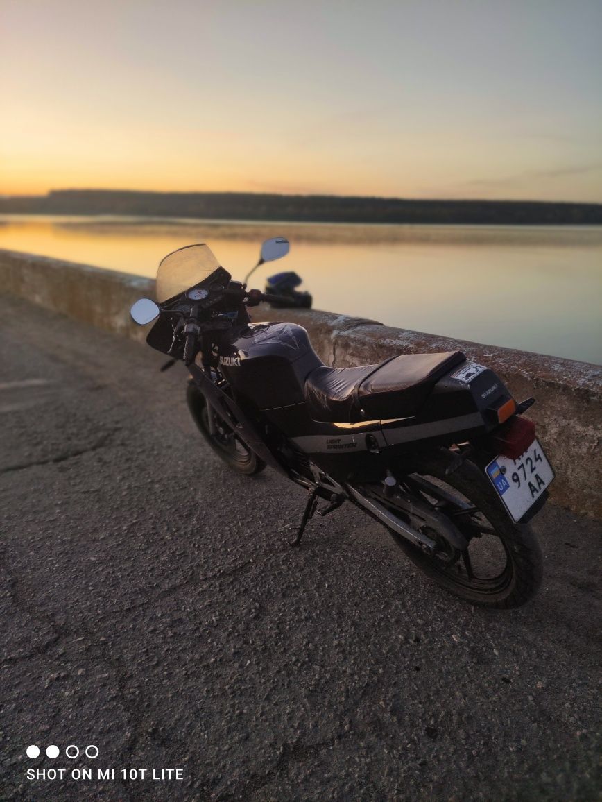 Moto Suzuki gr 125