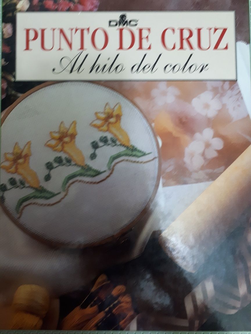 Livro ponto cruz cada 25€