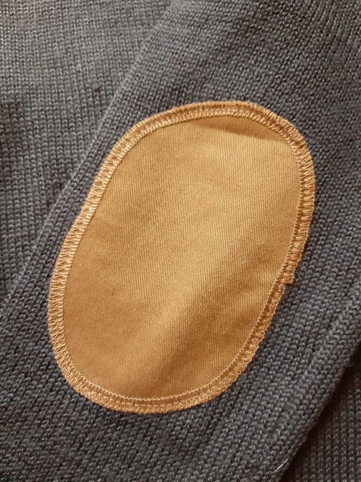 Sweter damski z łatami na łokciach, ciemny granat