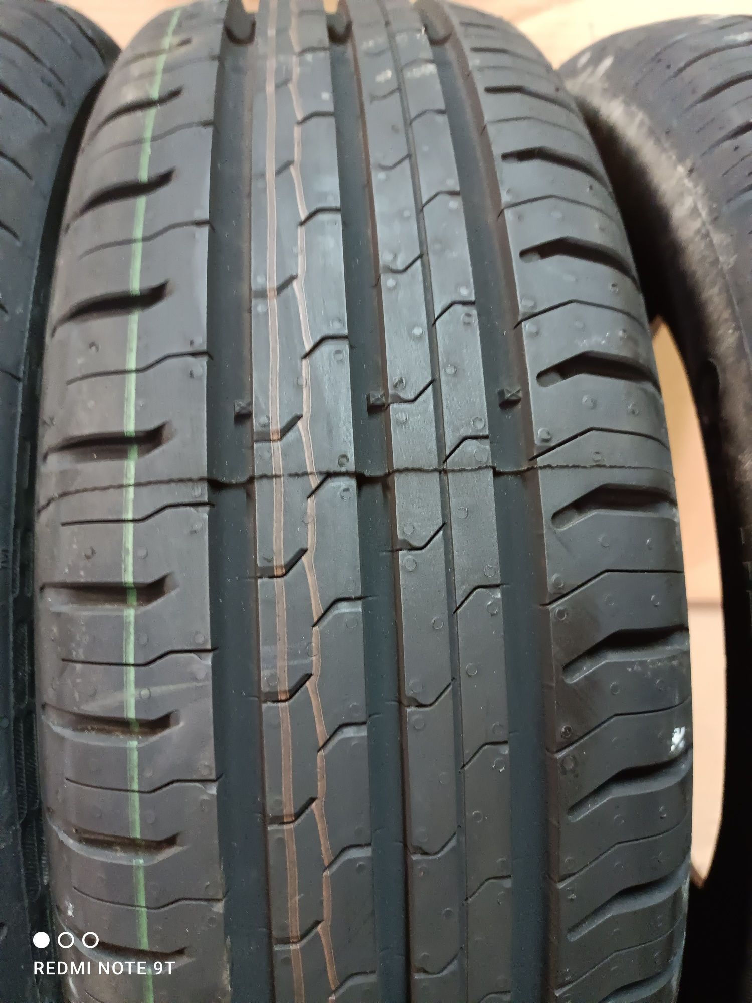050 TSM Komplet opon letnich 165/60R15 77H Continental ContiEcoContact