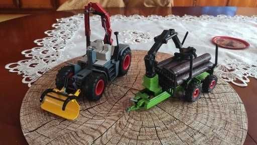 Siku traktor z przyczepą