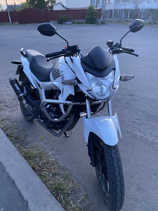 Продам Lifan kp200
