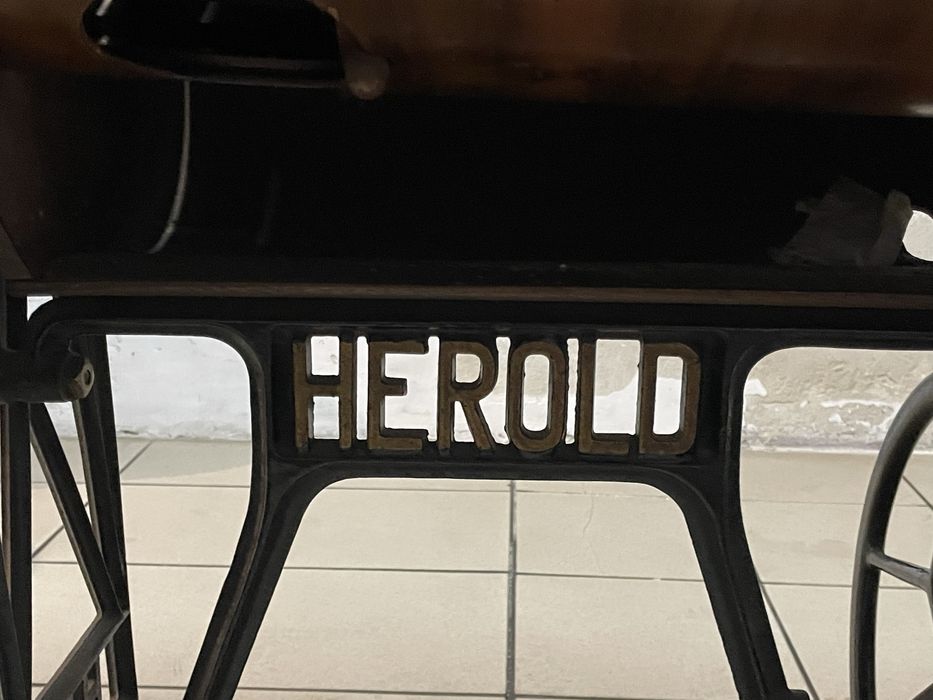 Maszyna do szycia HEROLD antyk