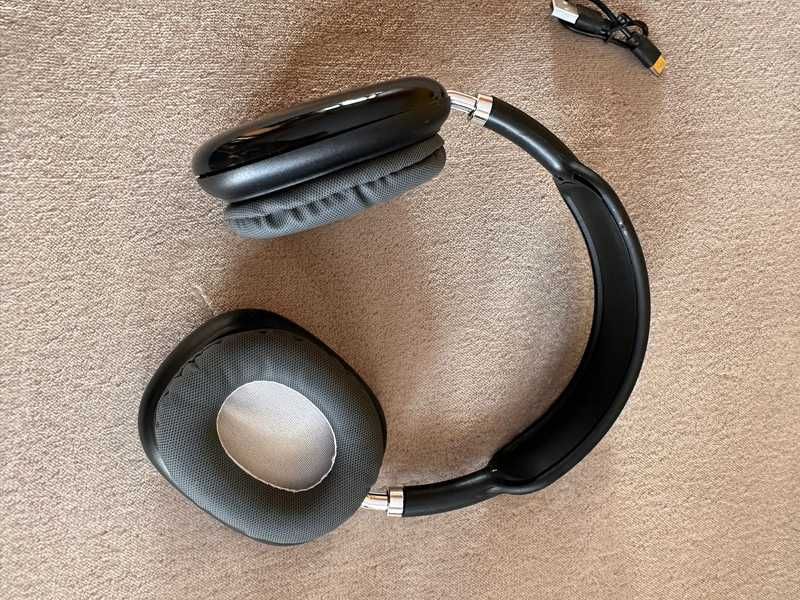 Nowe eleganckie słuchawki bezprzewodowe bluetooth