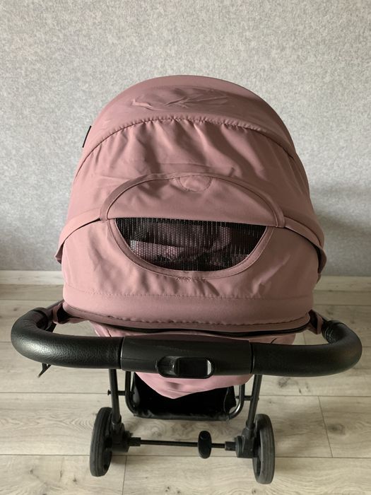 Прогулянкова дитяча коляска Bамbi M Рожева
