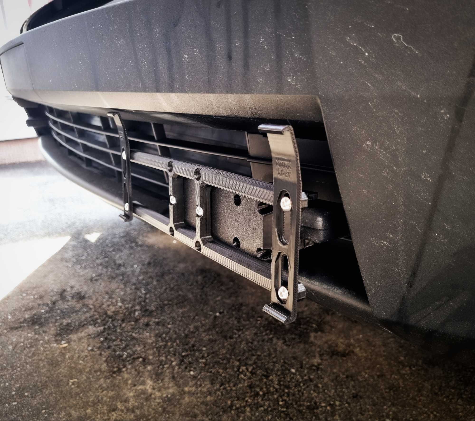 Крепление под номерной знак Tesla Cybertruck