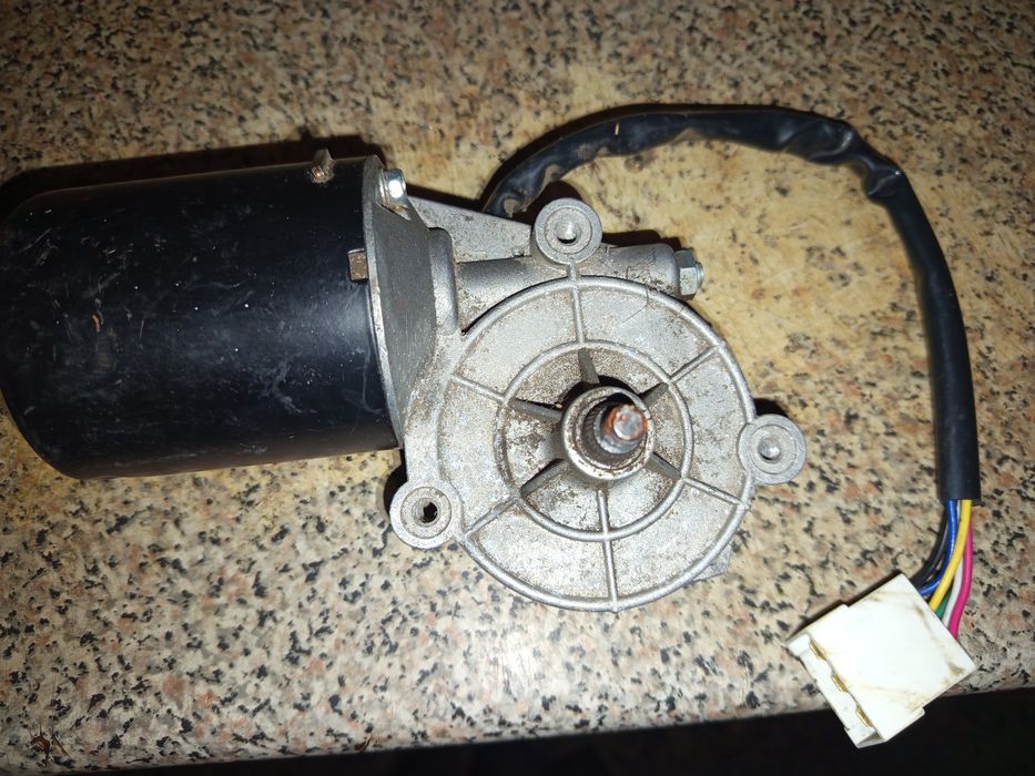 Продам моторчик дворников