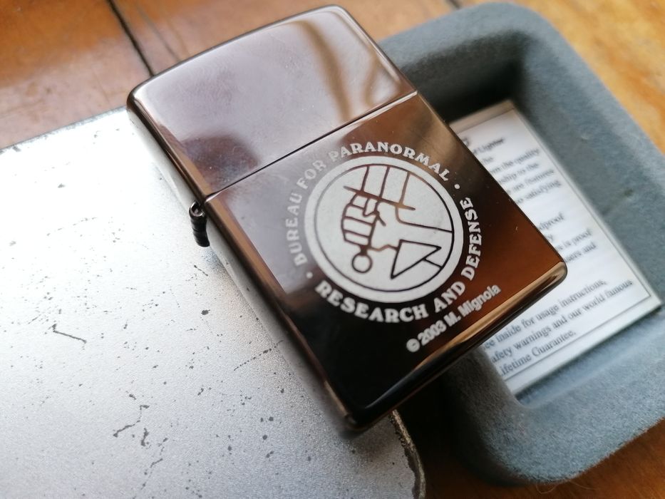 Isqueiro oficial Hellboy Zippo dark horse comics