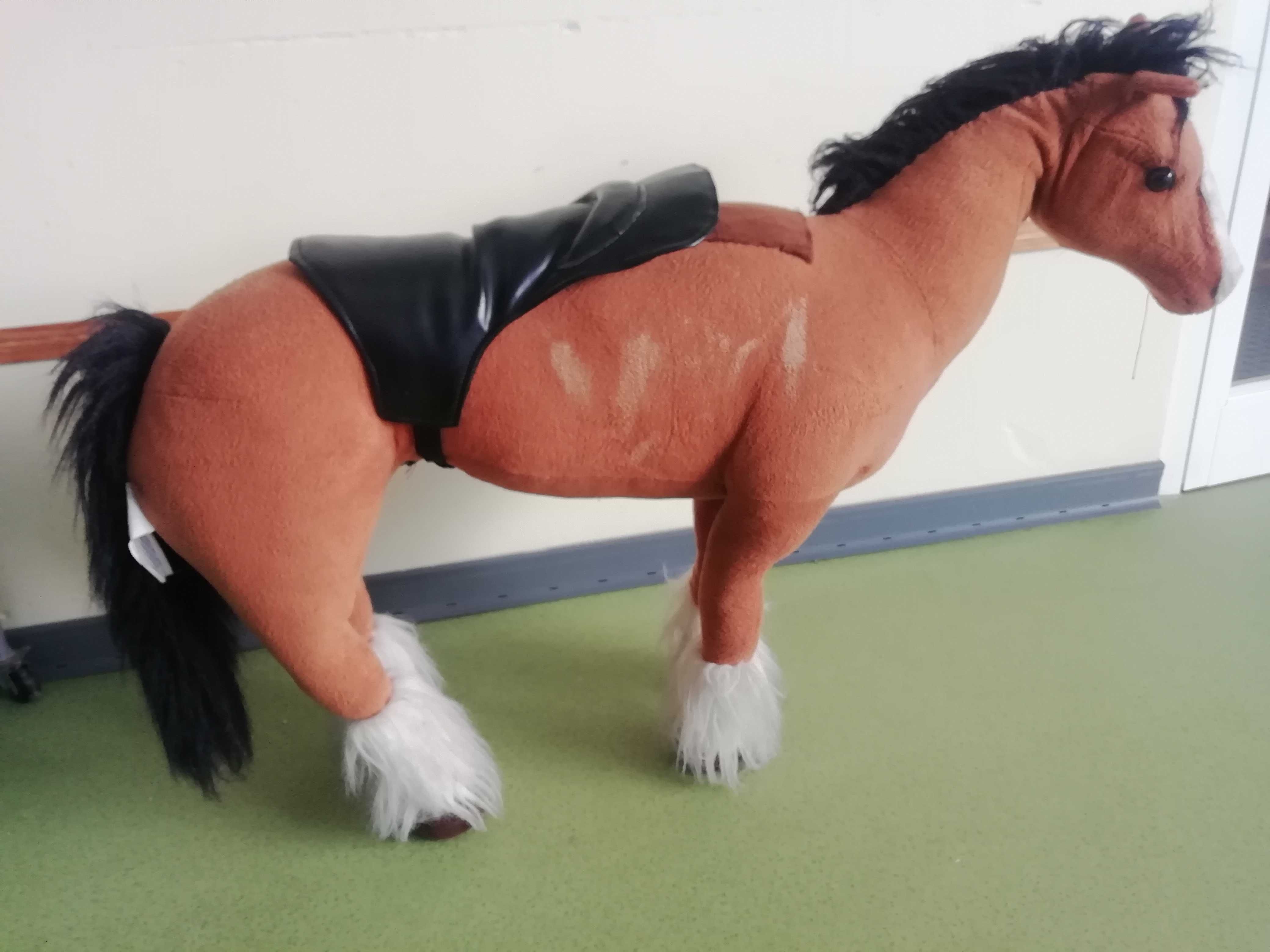 cavalo de criança para montar