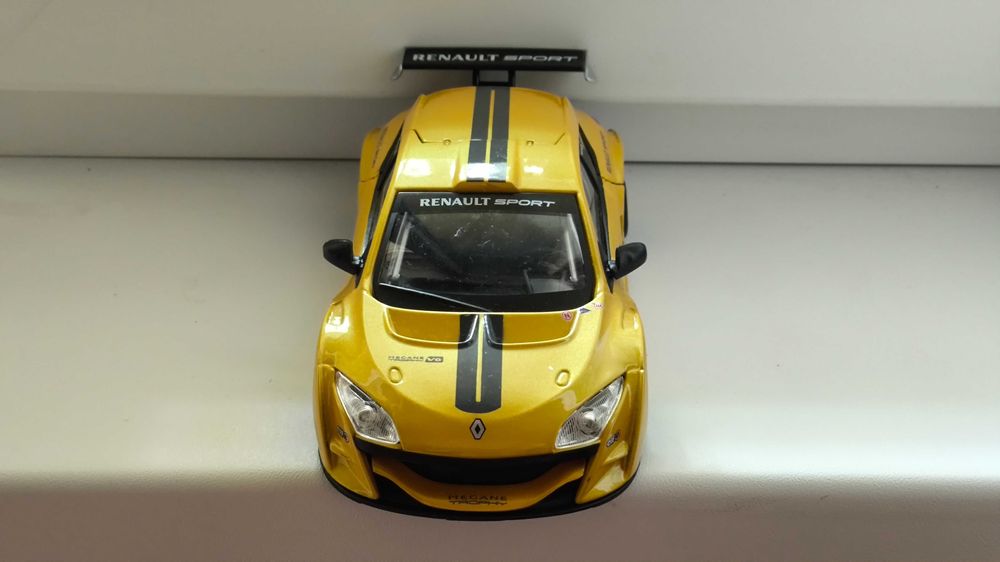 Модель, машинка Renault Megane Trophy 1.24 Bburago