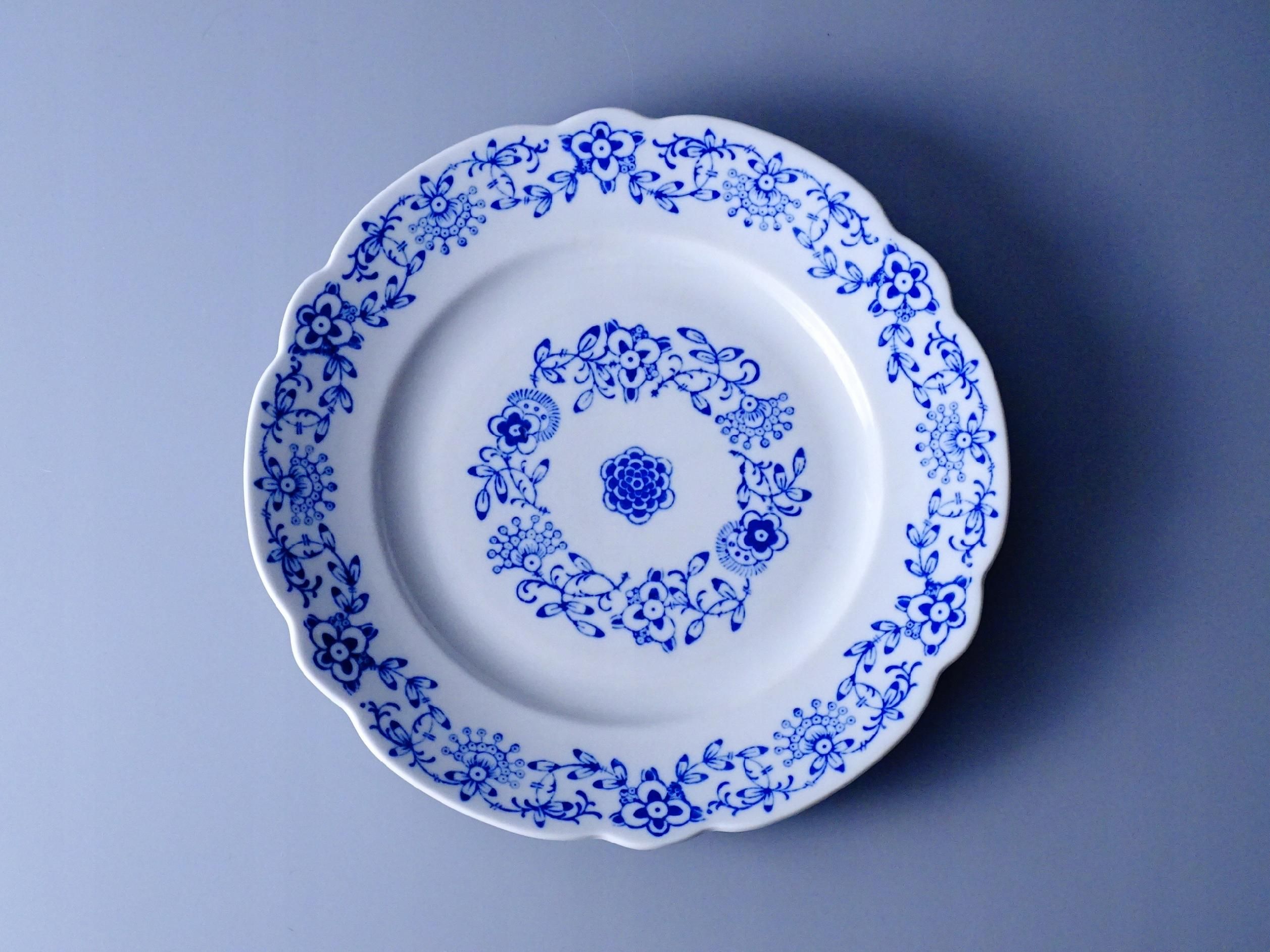 piękny talerz porcelanowy kobaltowy ornament