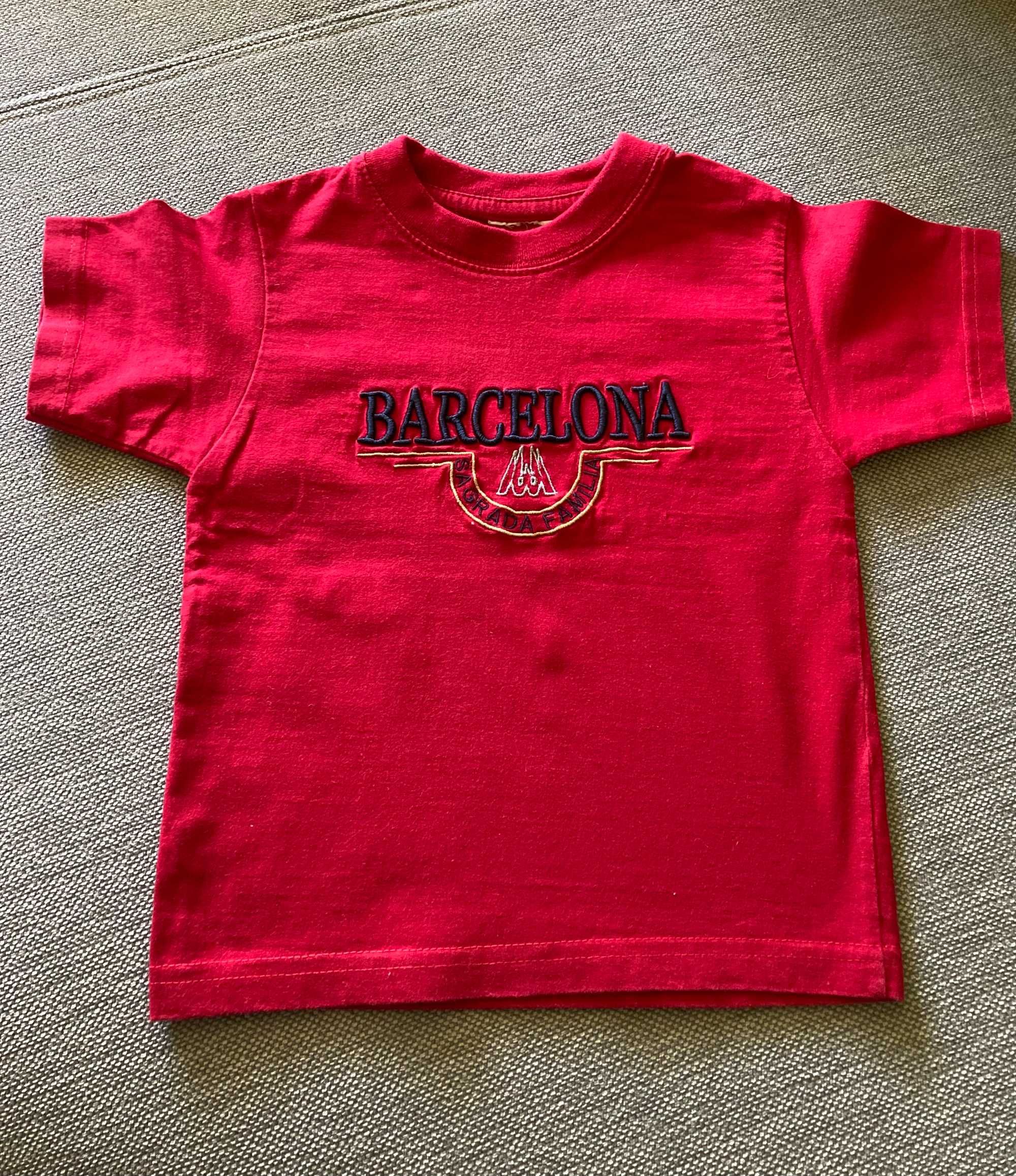 2x t-shirt dziecięcy (Barcelona i w kwadraty), r. 92