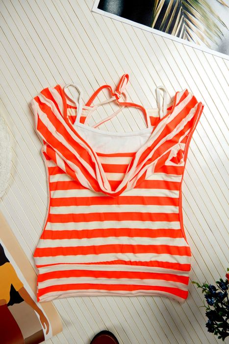 Футболка майка необычная яркая  белая коралловая S M в полоску