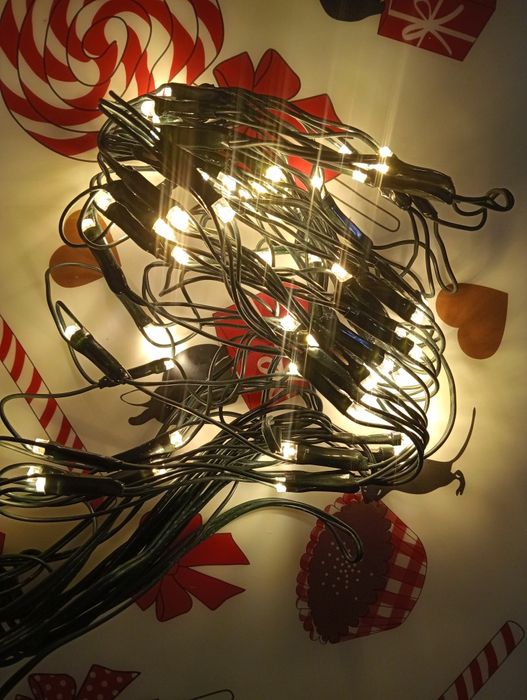 Продаю розкішні гірлянди з теплим освітленням