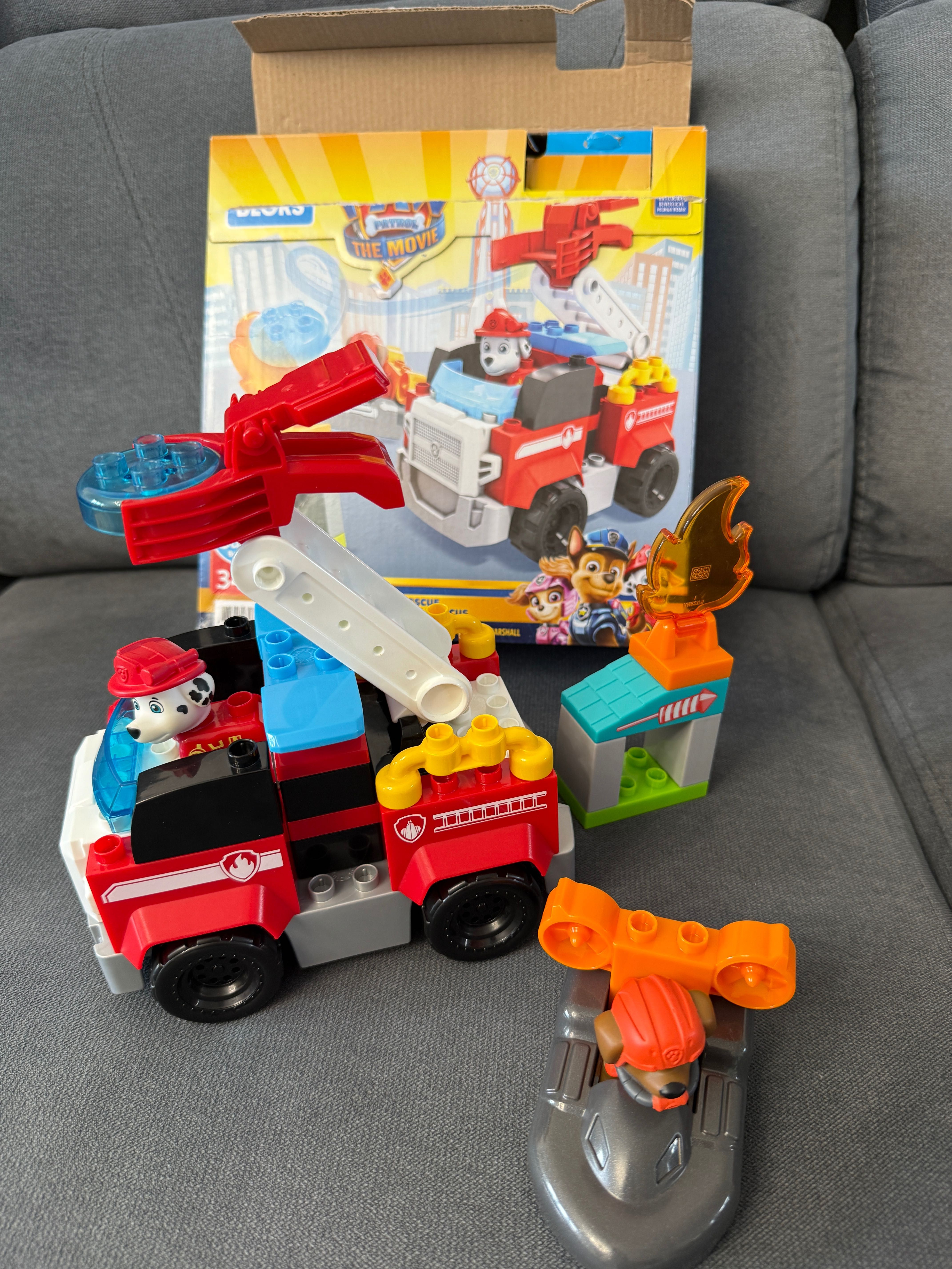 Psi Patrol Mega Bloks , Wóz Strażacki Marshall i Zuma, Stan BDB