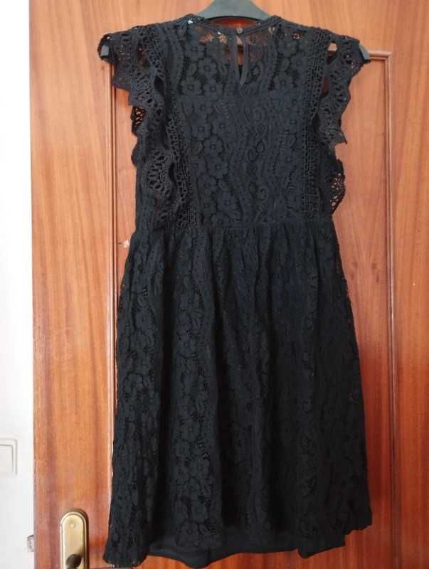 Vestido Longo Preto Rendado