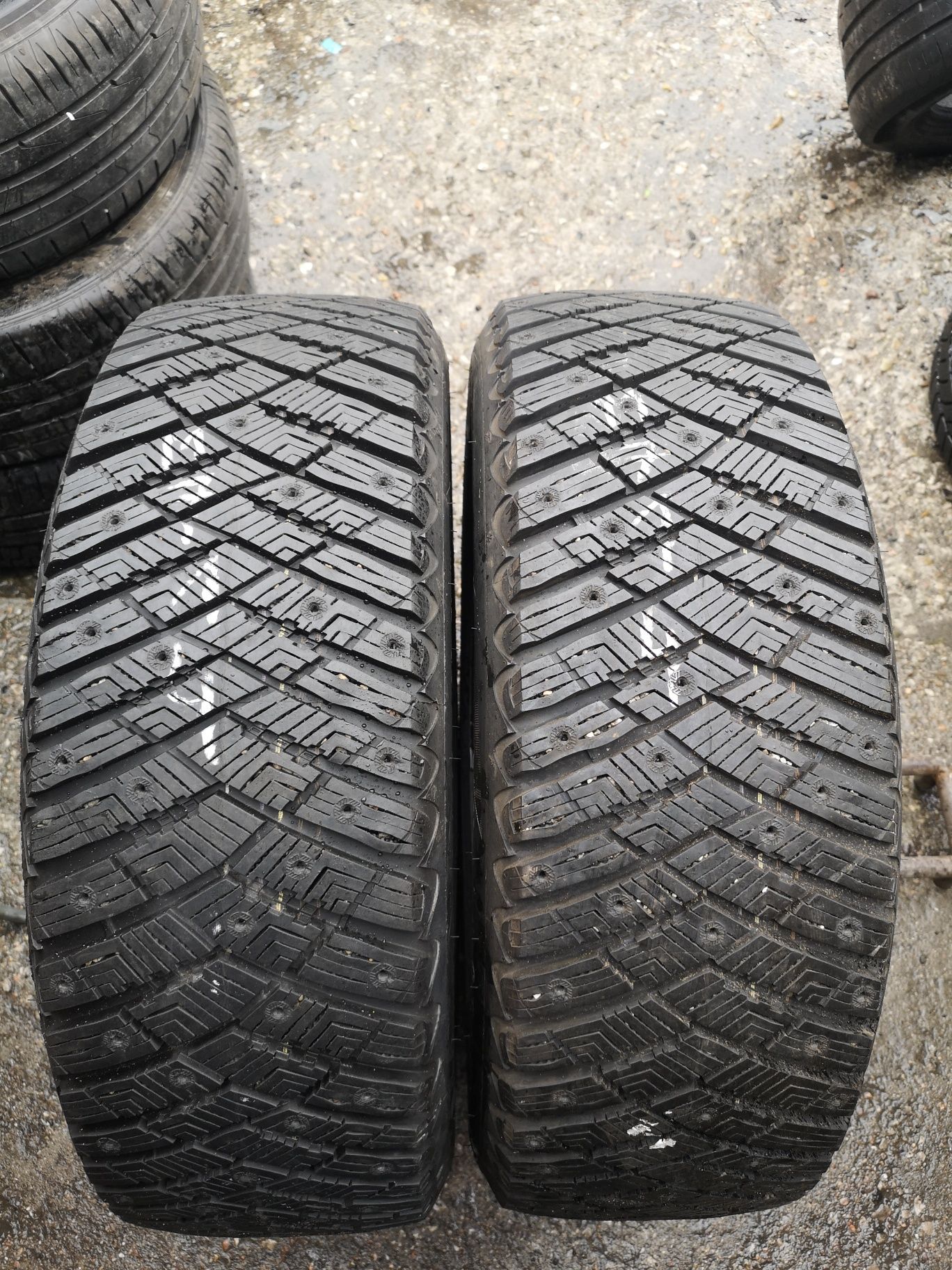 Opony zimowe 235/55/19 Goodyear 2szt 9,8mm 2021r