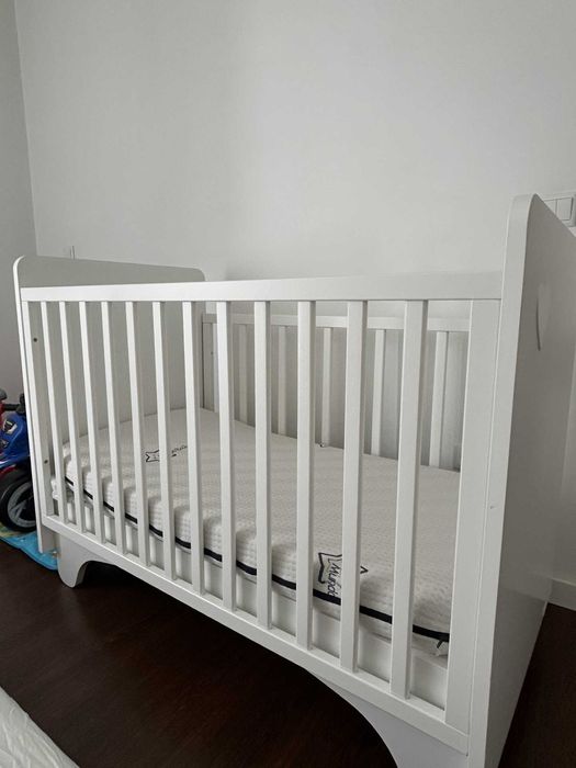 Cama/berço branco TRAMA