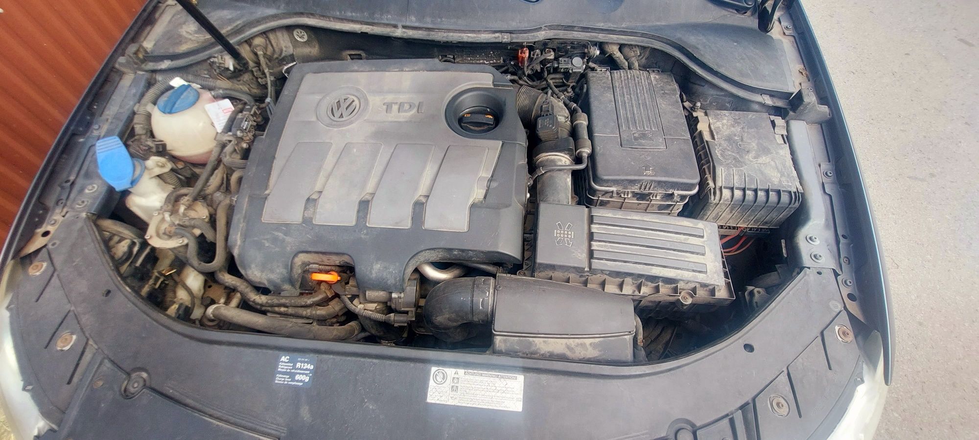 Sprzedam VW Passat 2010 rok 1.6 TDI Common Rail. Klimatronik.