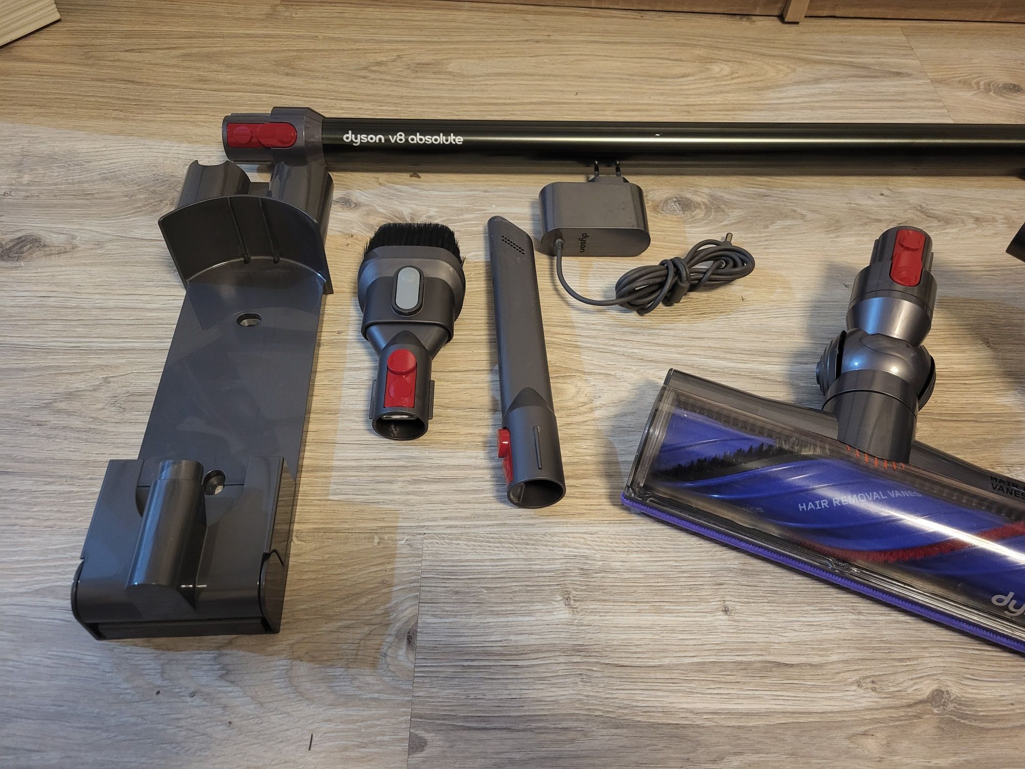 Odkurzacz Dyson v8 absolute bezprzewodowy pionowy Nowy model sv25