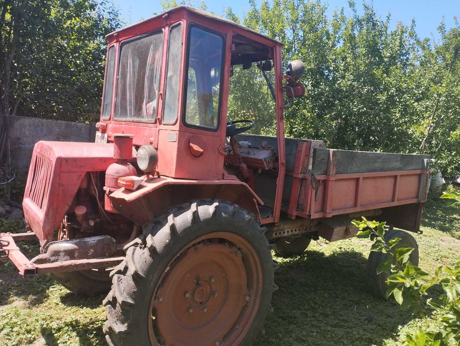 Продам трактор Т-16