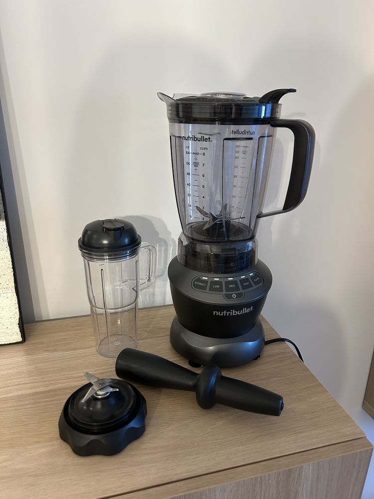 Liquidificadora Nutribullet Completa