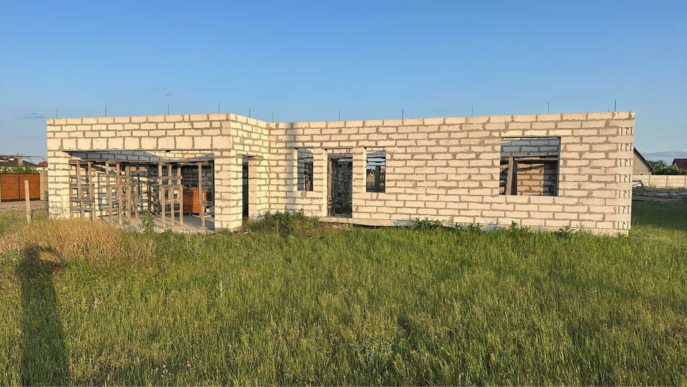 Продаю свой недостроенный дом