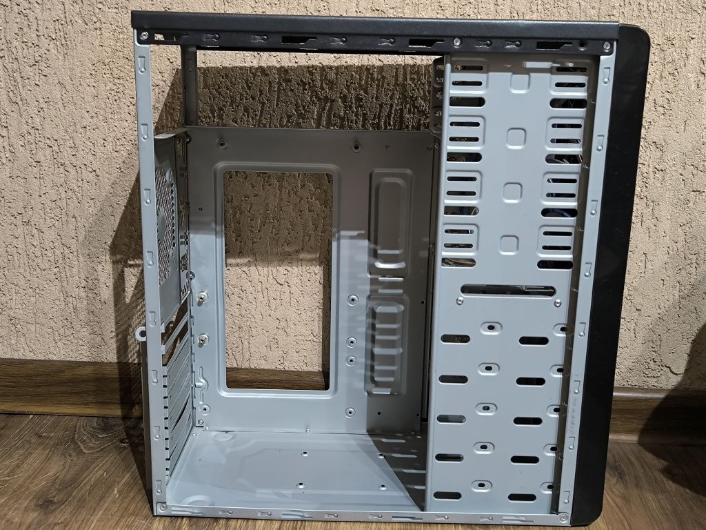 Obudowa komputera Midi Tower ATX Tracer