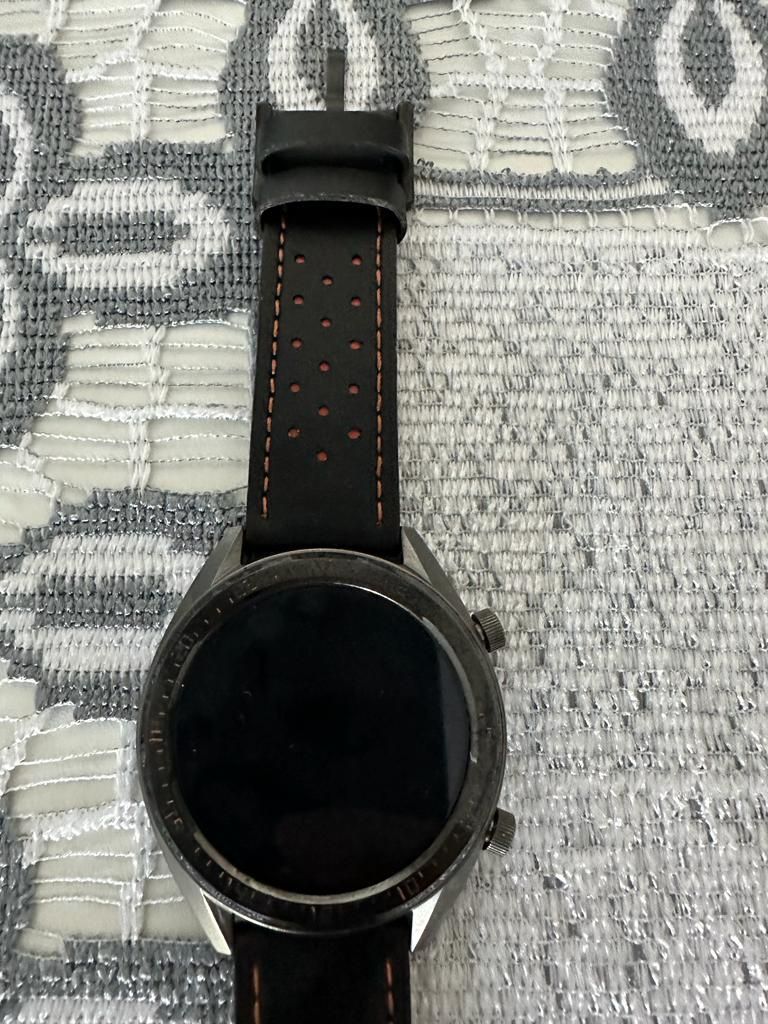 Smartwatch Huawei Watch GT ładowarka