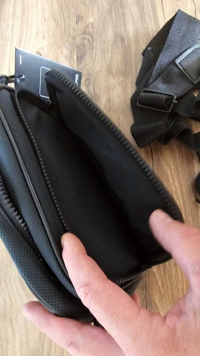 NIKE oryginalna nerka, listonoszka, saszetka. Dowód zakupu. NOWA.