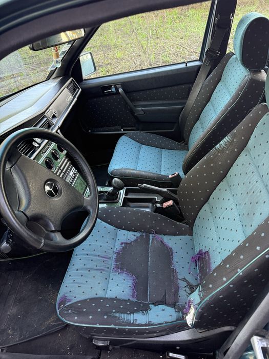 Mercedes 190 2.5 Avantgarde