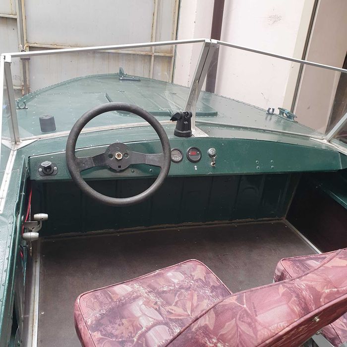 Продам катер Прогрес 2М