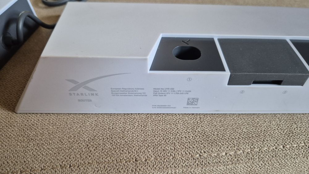 Router Starlink UTR-232 z zasilaczem (bez anteny)