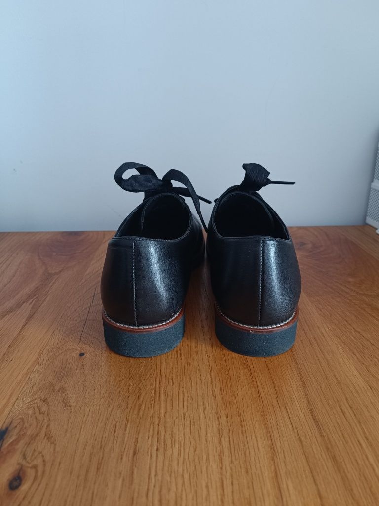 Buty ze skóry ekologicznej - Lasocki
