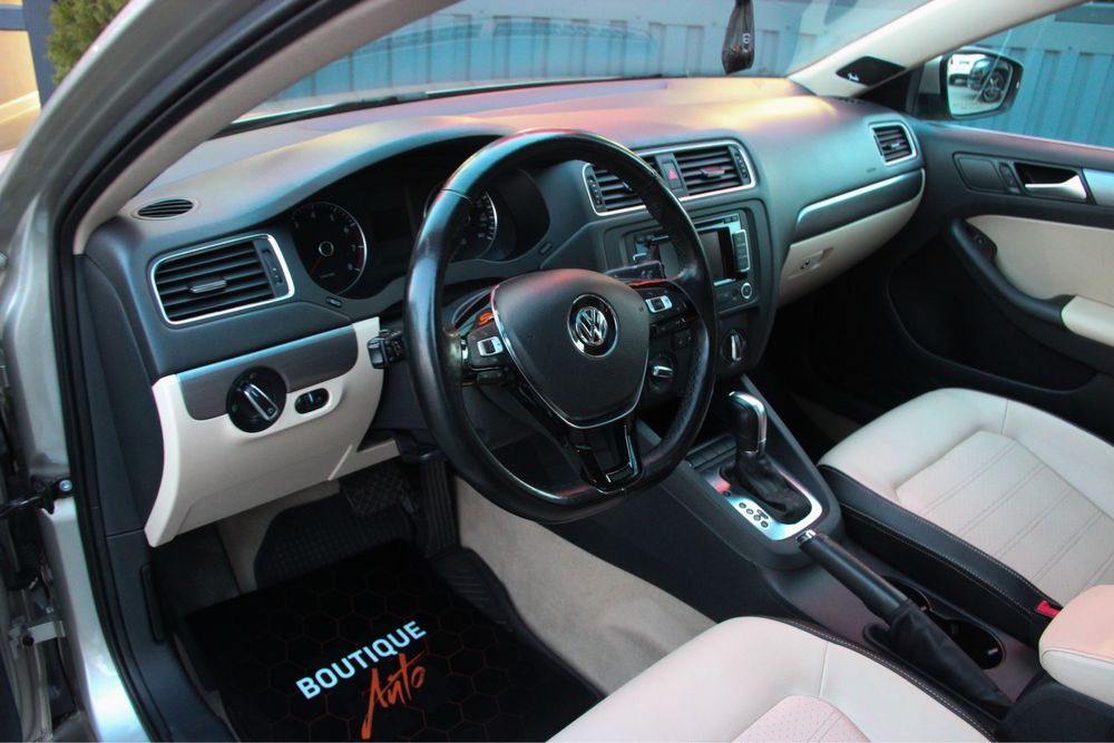 Продам Volkswagen Jetta 2014