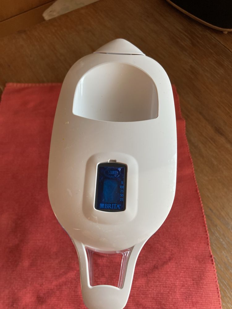 Jarro para filtrar água da Brita
