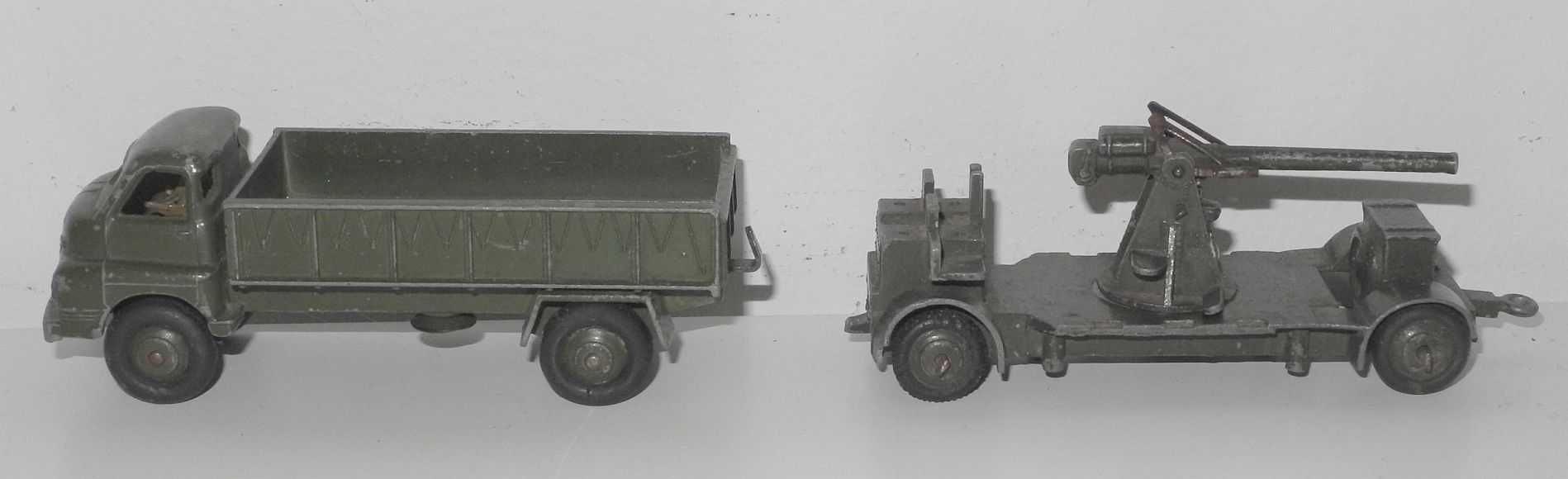 Zestaw militarny DINKY TOYS meccano z lat 50.