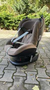 Fotelik samochodowy marki Maxi Cosi  (9-18 kg)